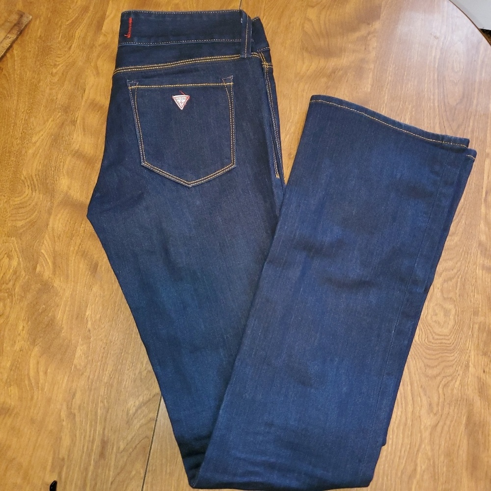 Guess Jean's, medium rise Sarah fit bootcut 27
